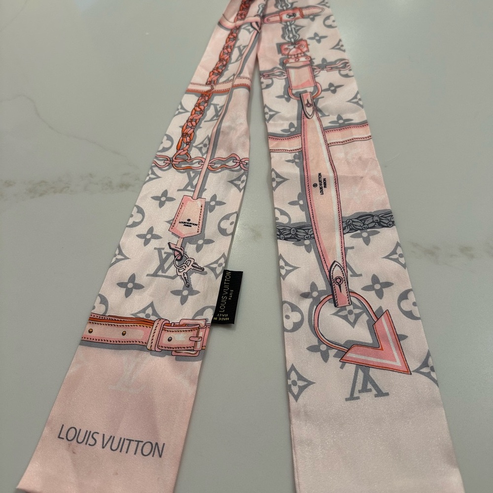 Louis Vuitton Pink and Gray Silk twilly scarf